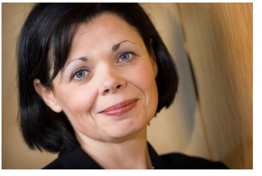 {{imageAltText(storage/images/JL's new high res photo.JPG)}}